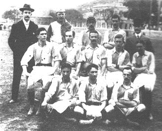 A primeira foto de um time do Fluminense - 1903